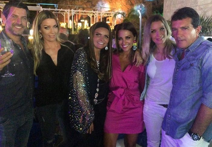 Stella del Carmen, con un atractivo acompañante en Marbella