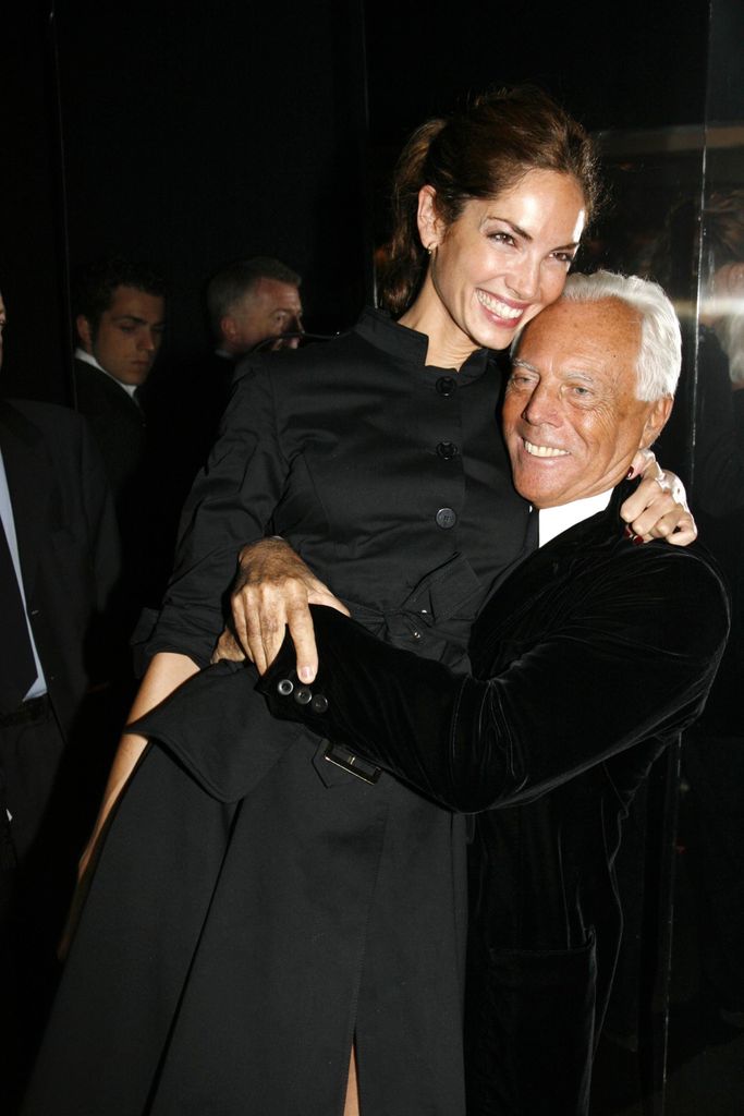 Eugenia Silva y Giorgio Armani en París Alta Costura 2006