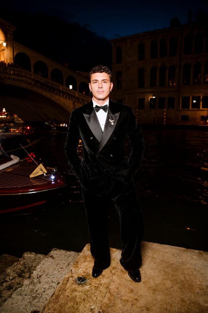 Aron Piper fue uno de los invitados de honor en la gala de Tiffany & Co.