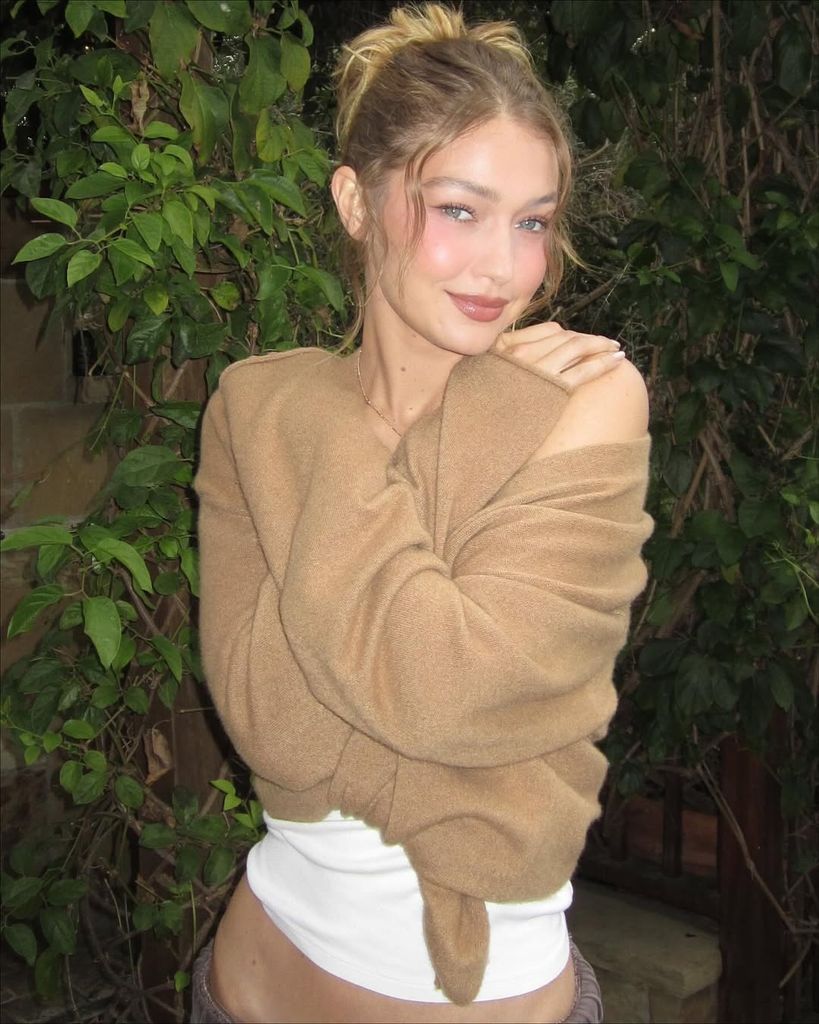 Gigi Hadid rubia en diciembre de 2025