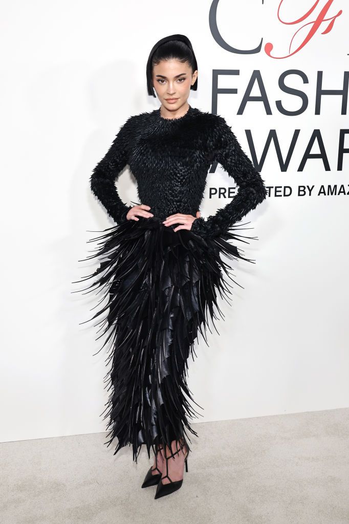 Plano entero de Kylie Jenner en los CFDA Awards 2024