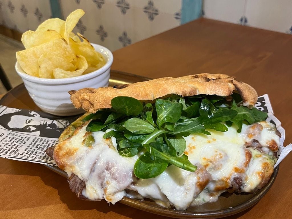 El segundo premio ha sido para el bocadillo 'El viajante', del guipuzcoano 'Tatapas Gastroteka'