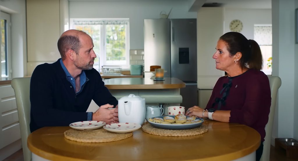 El príncipe William en su encuentro con Rhian Mannings.