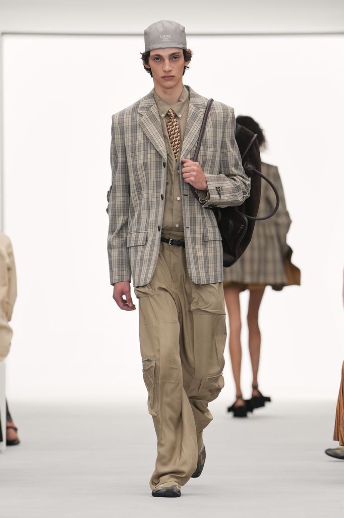 Paris Fashion Week: desfile de Loewe (Primavera/Verano 2027)