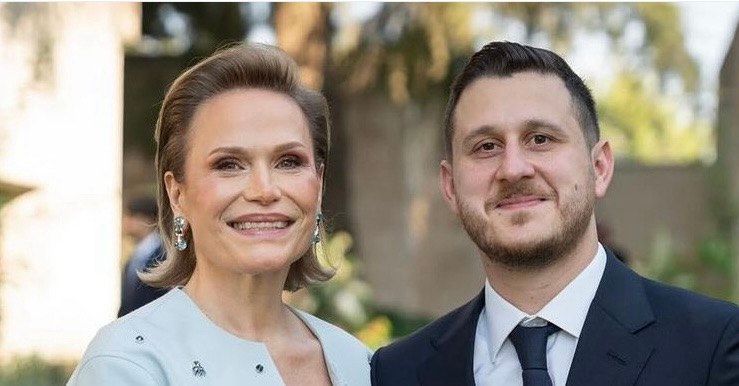 Aoun de Jordania con su madre, la princesa Aisha