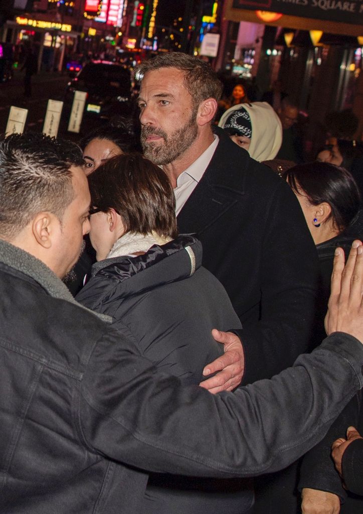 Ben Affleck y Fin Affleck en Broadway, viendo la obra 'Every Brilliant Thing', protagonizada por Daniel Radcliffe, el 25 de marzo de 2026