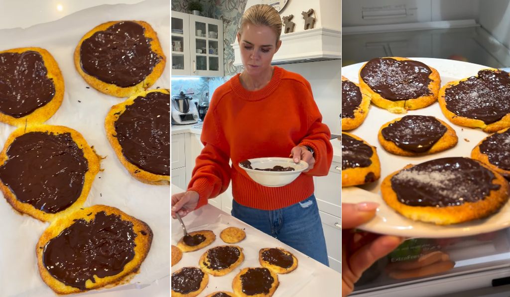 Amelia echa por encima de las galletas chocolate derretido