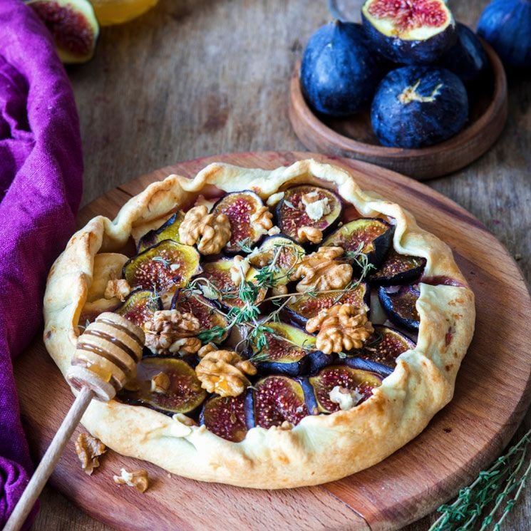 Tarta con brevas y nueces