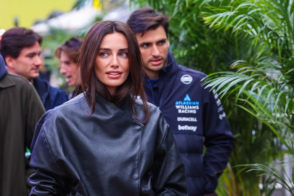 La mirada de la modelo, puro magnetismo