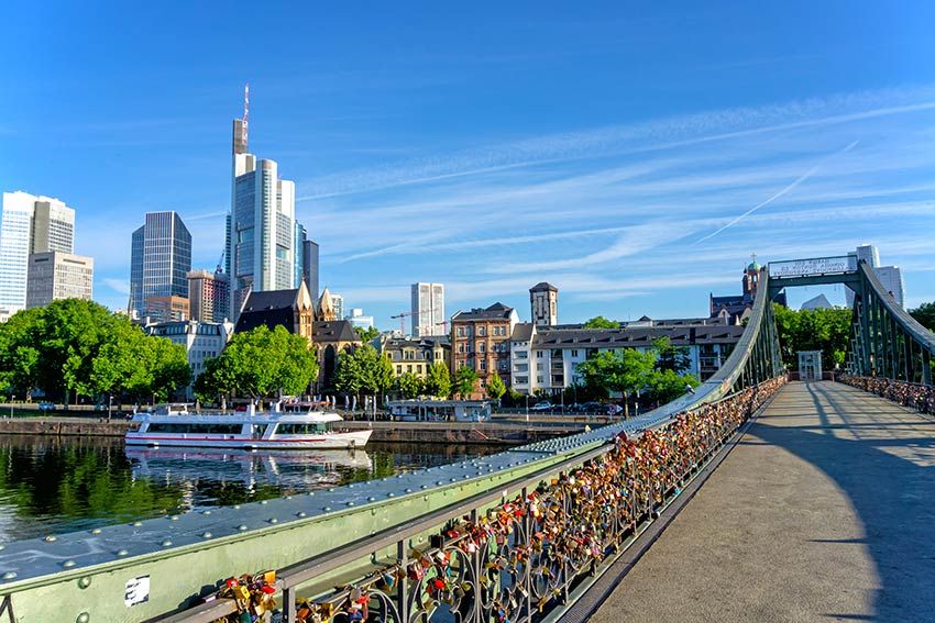 frankfurt-rio-meno-cruceros
