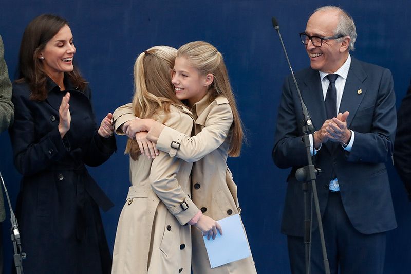 Infanta Sofía, princesa Leonor y reina Letizia