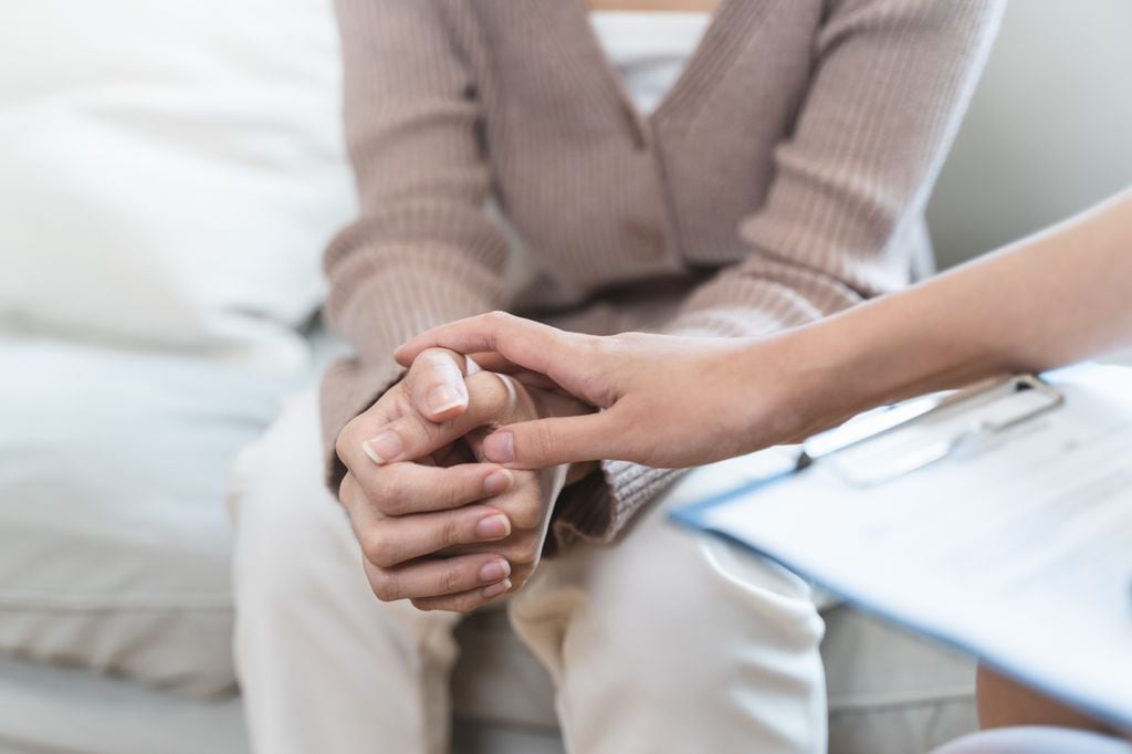 Mujer atendida por servicios de salud mental