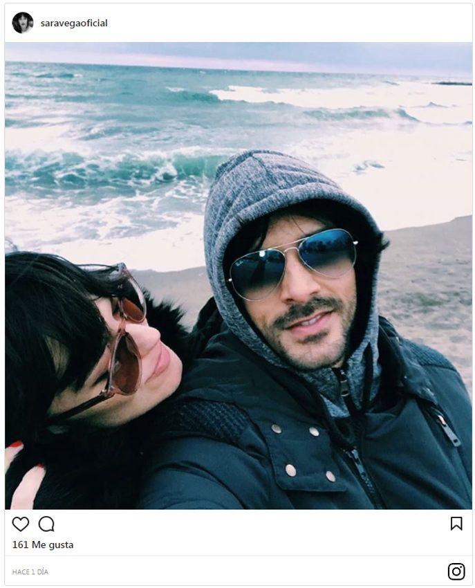 ¿Quién es el guitarrista que ha enamorado a Sara, hermana de Paz Vega?