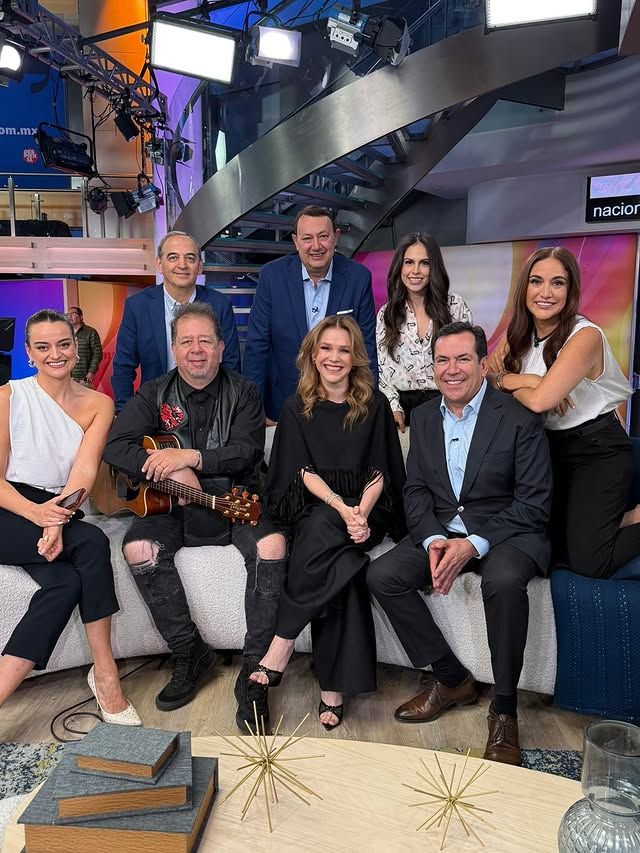 Kika Edgar estuvo de visita en el programa 'Despierta', donde puso en aprietos a Lalo Salazar con su dedicatoria