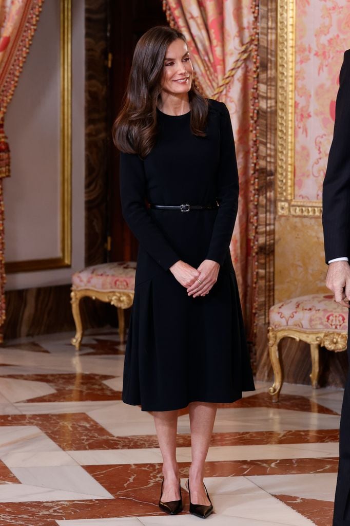 LOS REYES FELIPE Y LETIZIA PRESIDEN EL ALMUERZO OFRECIDO A UNA REPRESENTACIÓN DEL MUNDO DE LAS LETRAS, CON OCASIÓN DE LA ENTREGA DEL PREMIO DE LITERATURA EN LENGUA CASTELLANA ''MIGUEL DE CERVANTES'' 2024
