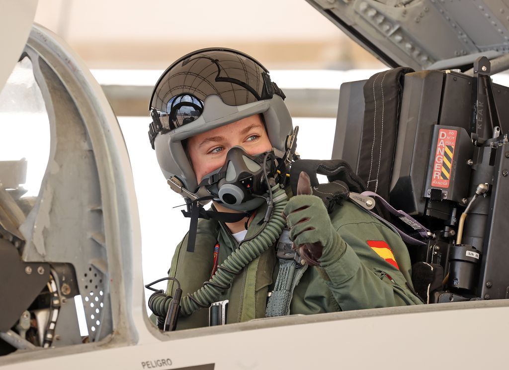 Su Alteza Real la Princesa de Asturias, justo antes de iniciar el vuelo en el avión F5