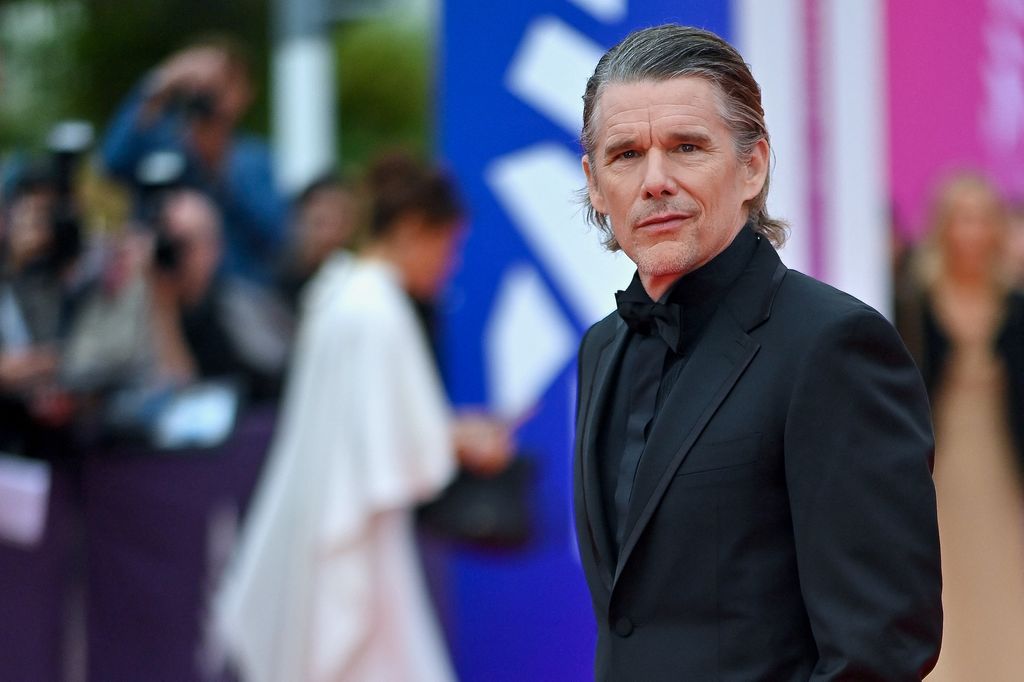 Ethan Hawke posa con su familia en el Festival de Cine de Deauville, en Francia