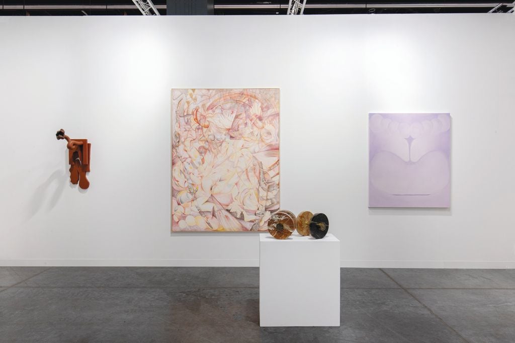 La galería argentina Isla Flotante en colaboración con la brasileña Galatea para su booth en Art Basel Miami. 