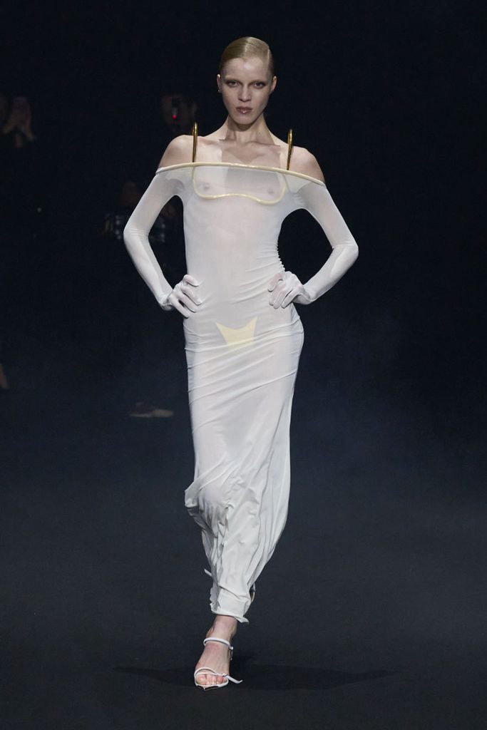 mugler039a