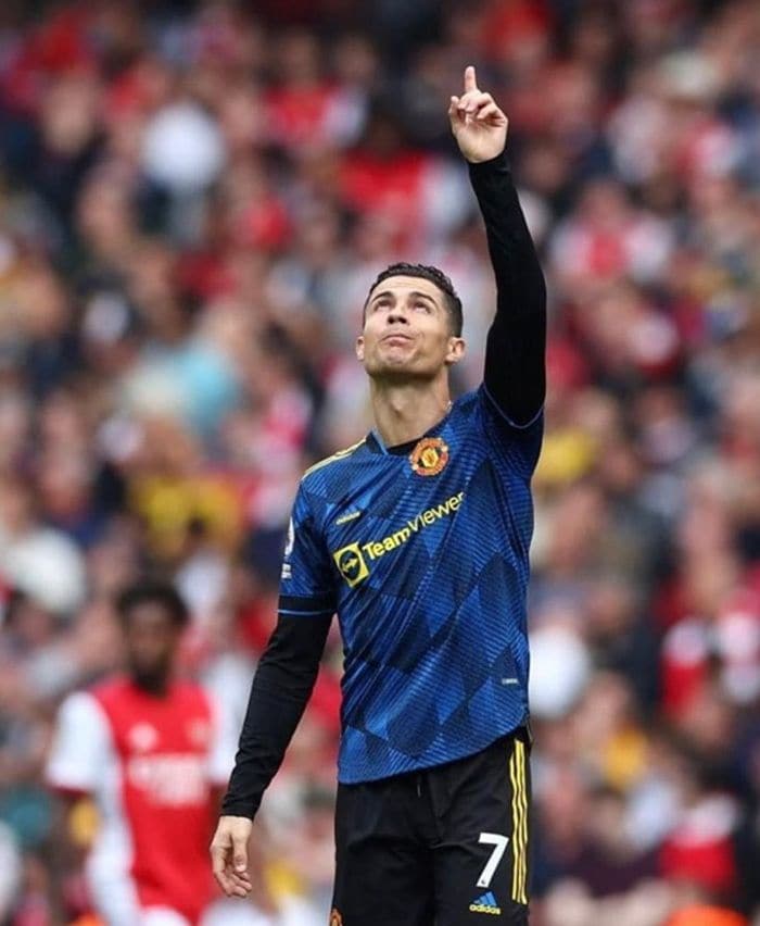 Cristiano dedica un gol a su hijo fallecido