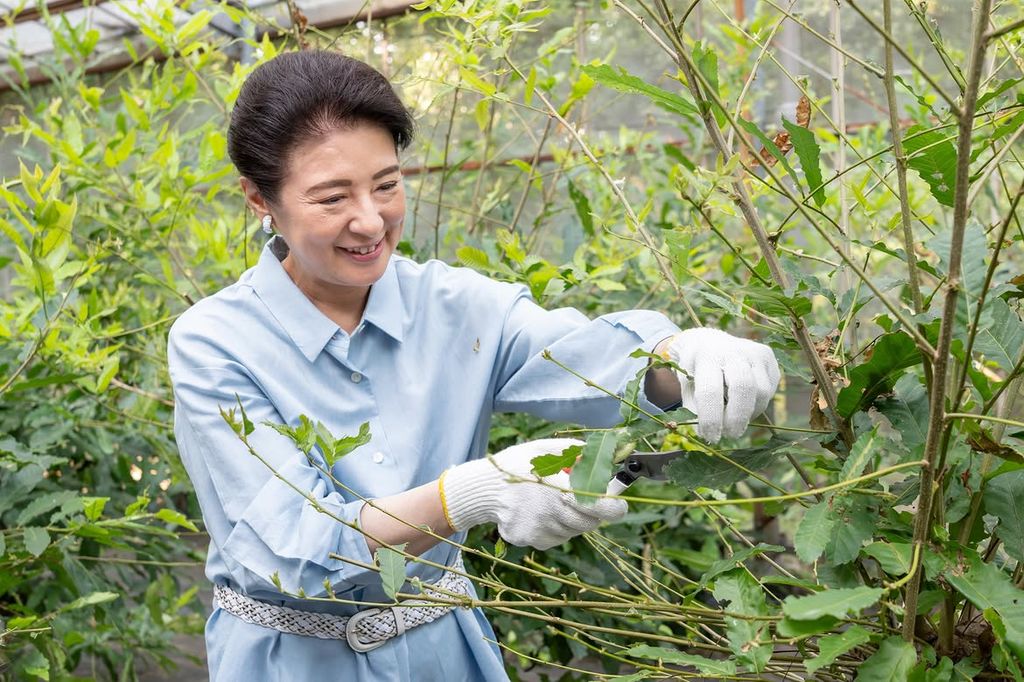 Masako en uno de los invernaderos del Palacio Imperial