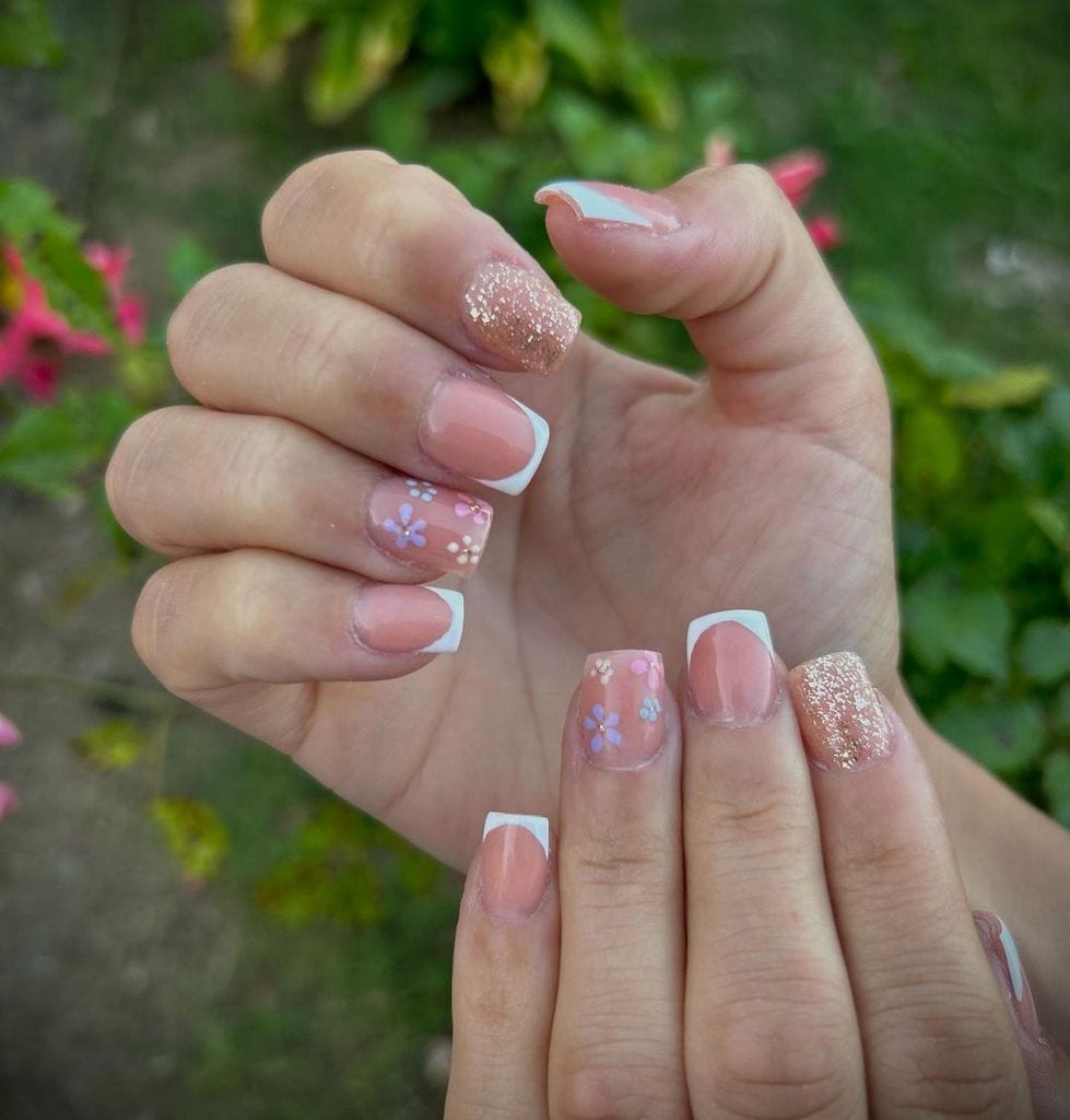 Uñas acrílicas francesa