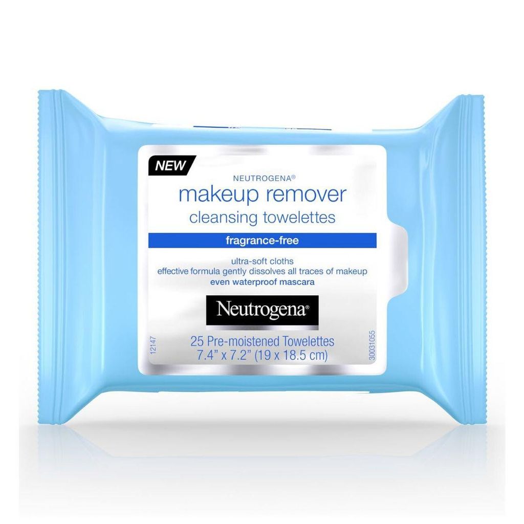 quitar el maquillaje es importante en una rutina de skincare