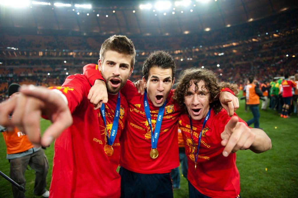 Gerard Pique, Cesc Fabregas y Carles Puyol eufóricos tras ganar el Mundial de 2010