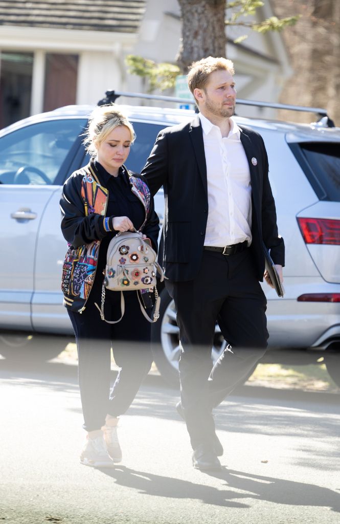 Hayden Panettiere y Brian Hickerson en el memorial dedicado a Jansen Panettiere, el 8 de marzo de 2023.