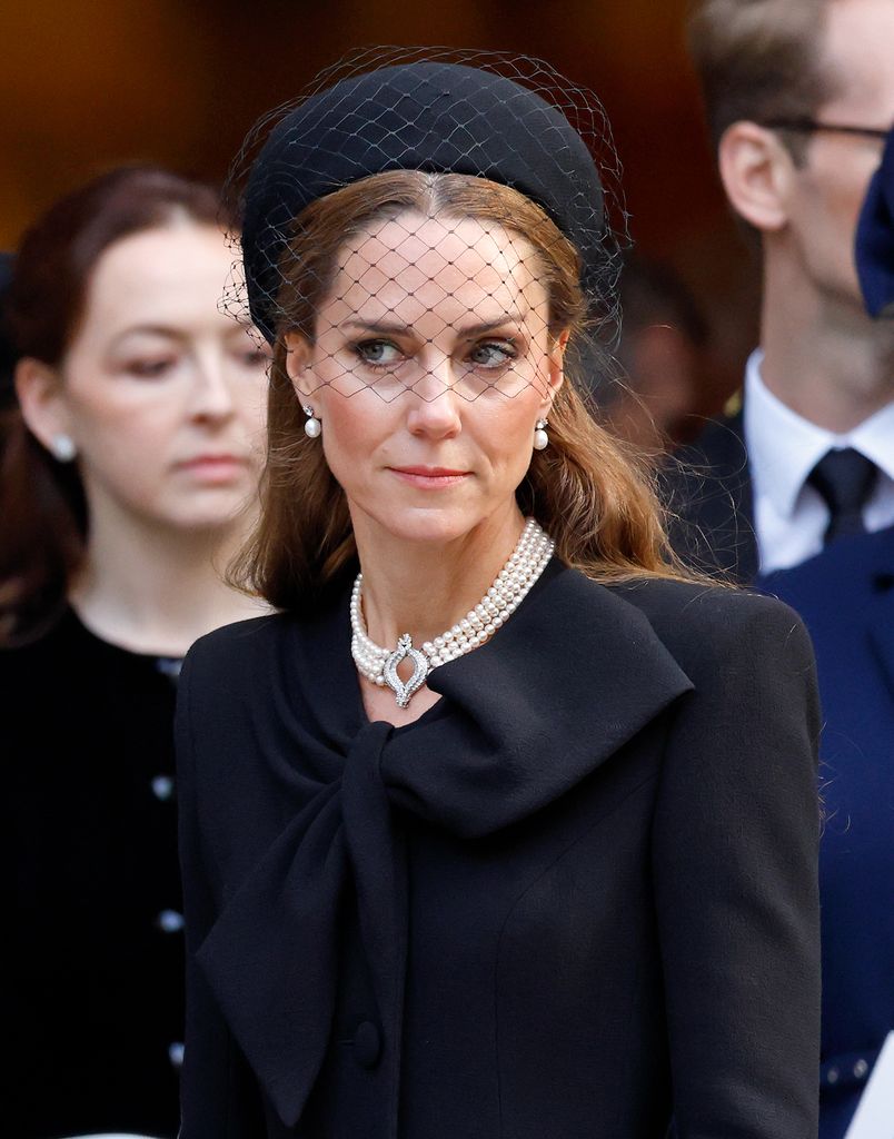 Kate lleva una gargantilla de la reina Isabel II.