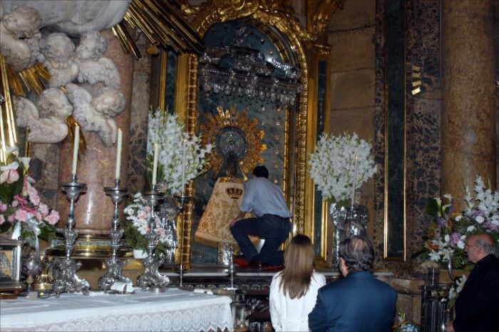 virgen-dentro-gtres