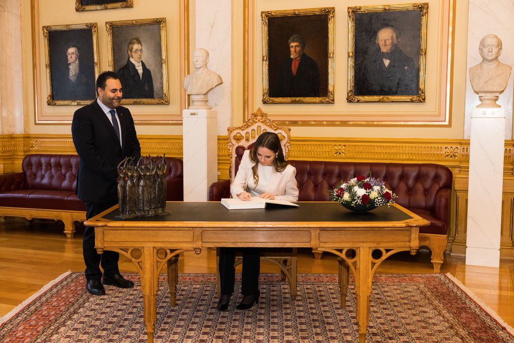 Ingrid de Noruega durante una visita al Parlamento en enero de 2022