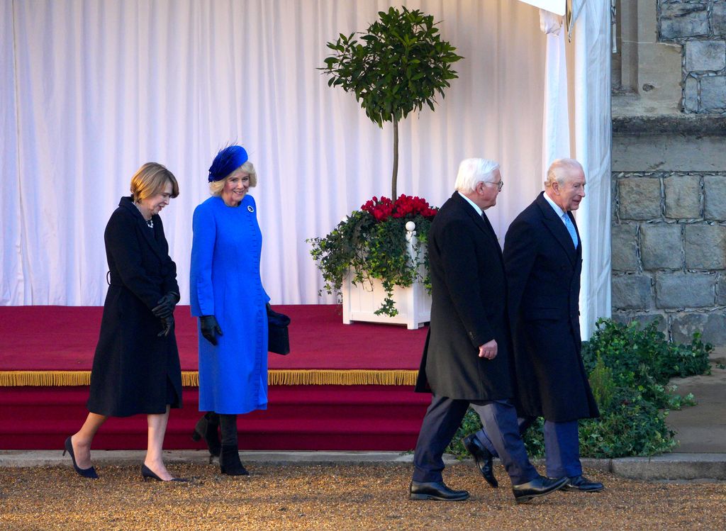 Carlos y Camilla, así como otros miembros de la Familia Real, se reúnen para comer en un almuerzo privado con el Presidente de Alemania y la Primera Dama