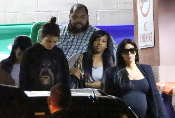 Kim Kardashian y Kendall Jenner han volado de nuevo a Las Vegas a bordo de un jet privado para estar al lado del exjugador de la NBA
