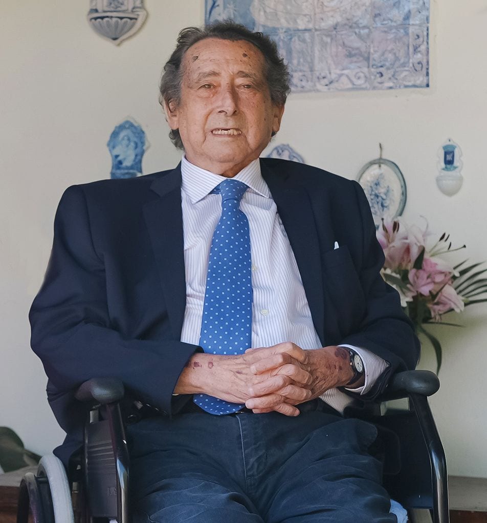 Alfonso Ussia recibe el Premio de Cultura 2025 de la Comunidad de Madrid en la categoría de Literatura