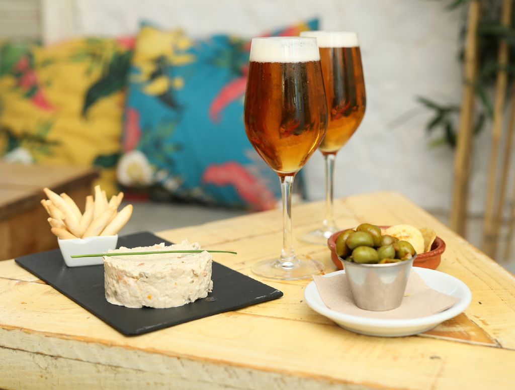 La cerveza, una de las bebidas más populares a la hora del aperitivo