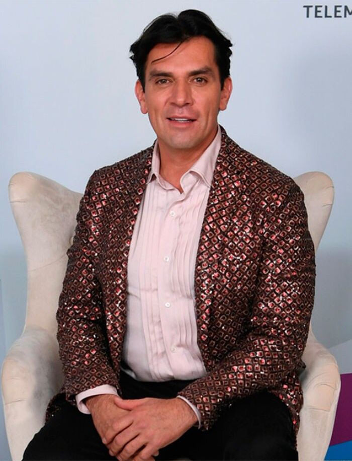 Jorge Salinas 