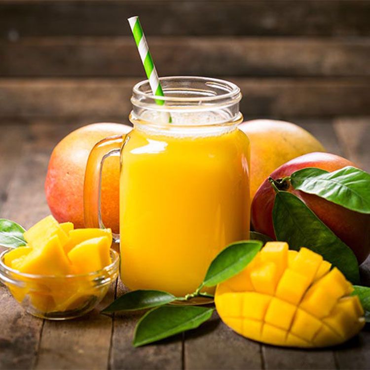 Batido de mango, papaya y coco