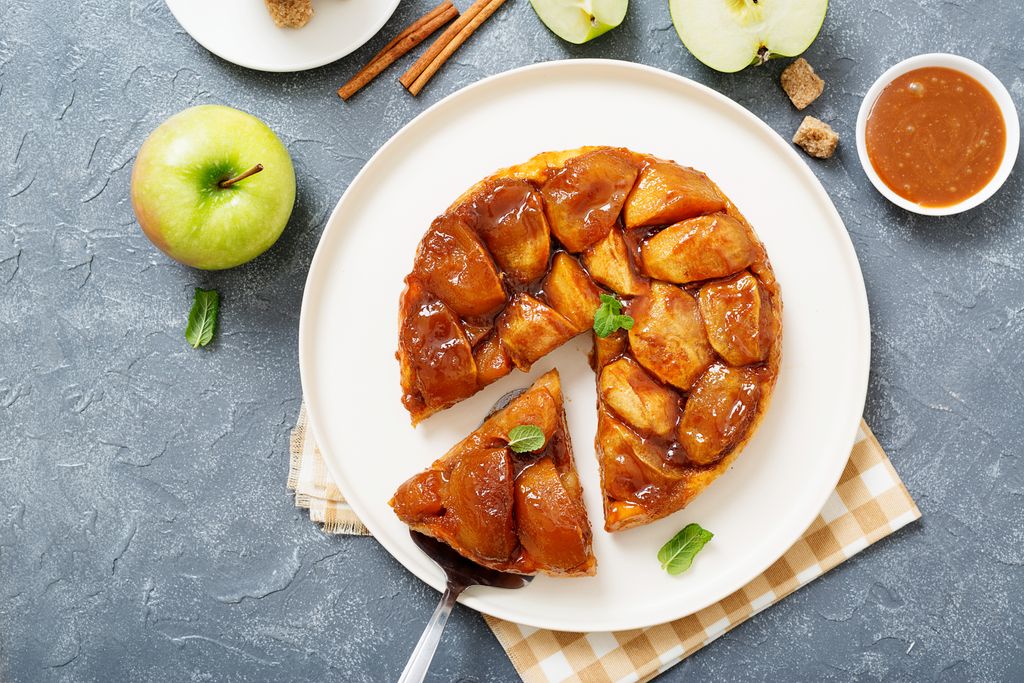 Tarta tatin clásica de manzana
