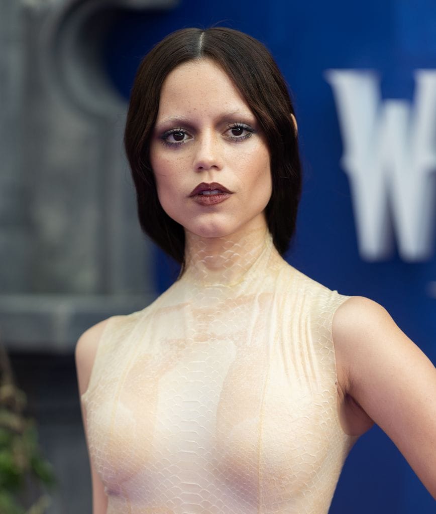 El antes y después de Jenna Ortega en Miércoles: un cambio de estilo que tiene nombre y apellido 
