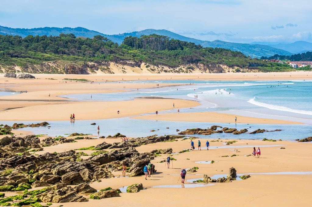 Playa en Ribamontán al Mar, Cantabria