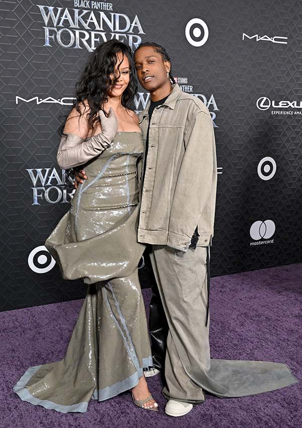 Rihanna y  A$AP Rocky en la premier de 'Black Panther: Wakanda Forever' 