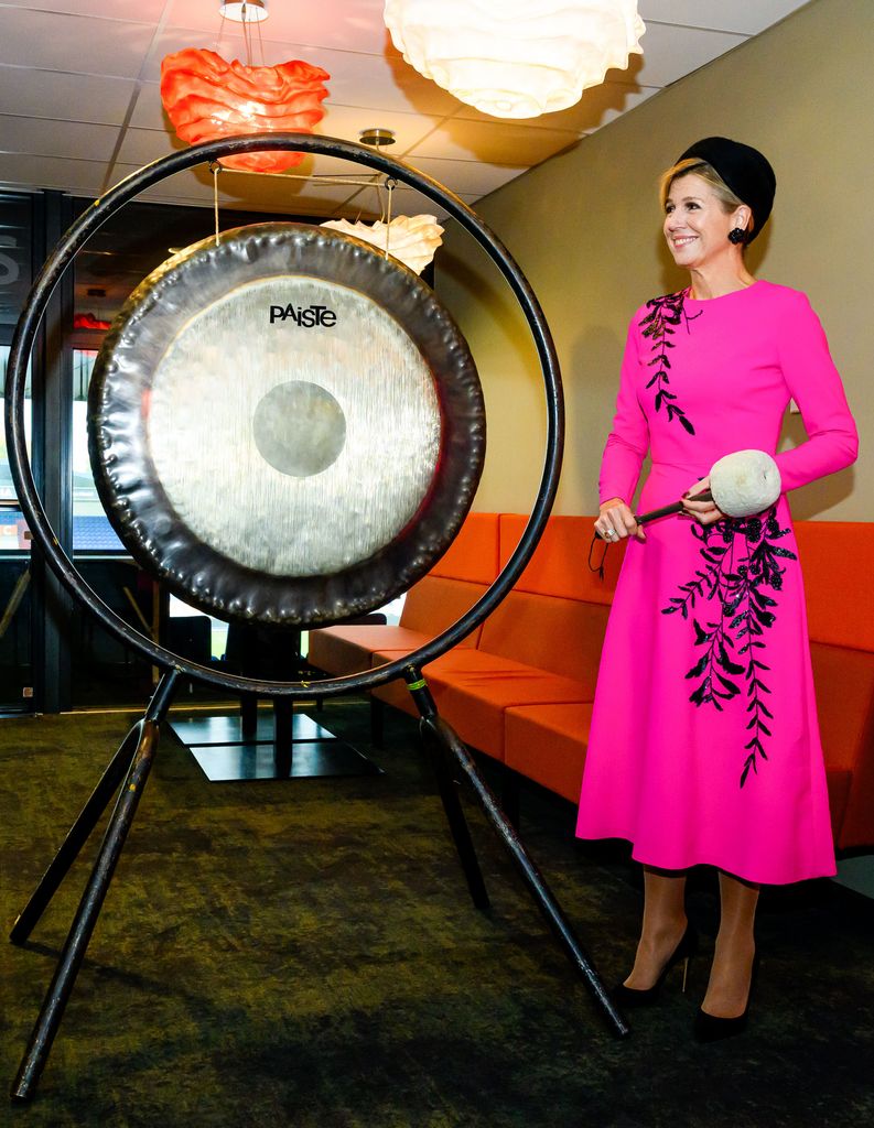 Máxima de Holanda con vestido rosa