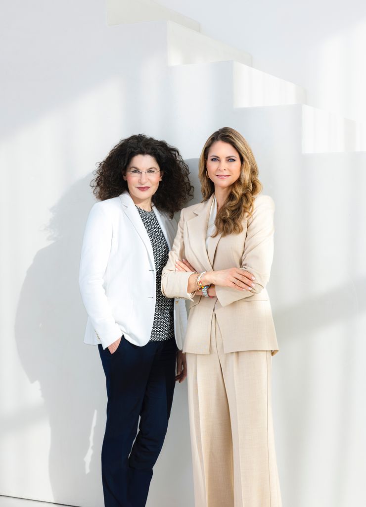 Tina Müller, CEO de Weleda, junto a la princesa Magdalena de Suecia