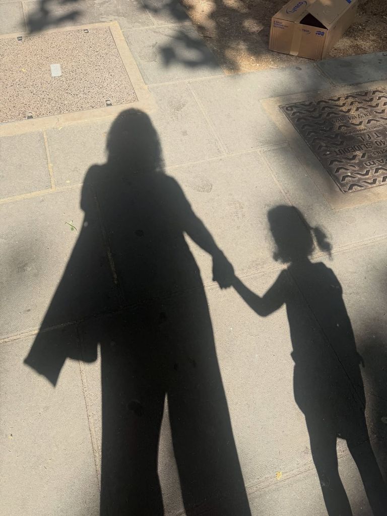 Sienna Miller con su hija mediana, la primera junto a Oli Green