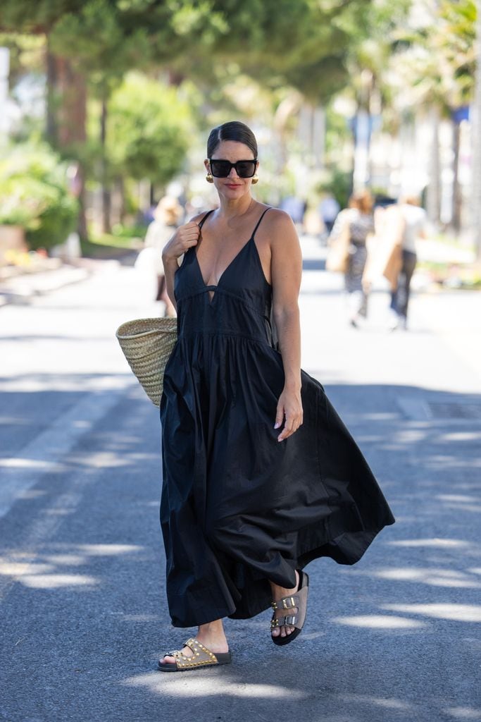 Vestido negro streetstyle