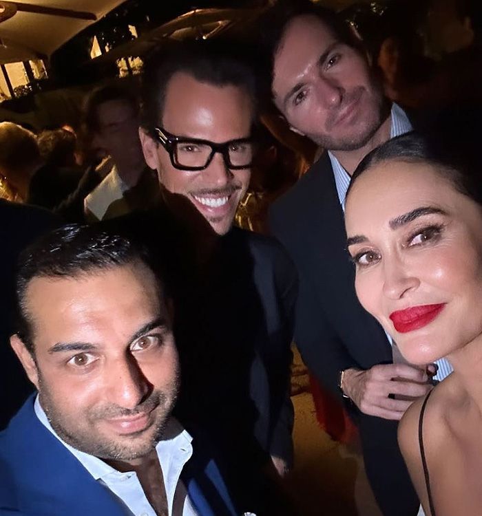 Vicky Martín Berrocal y Juan Avellaneda con otros invitados
