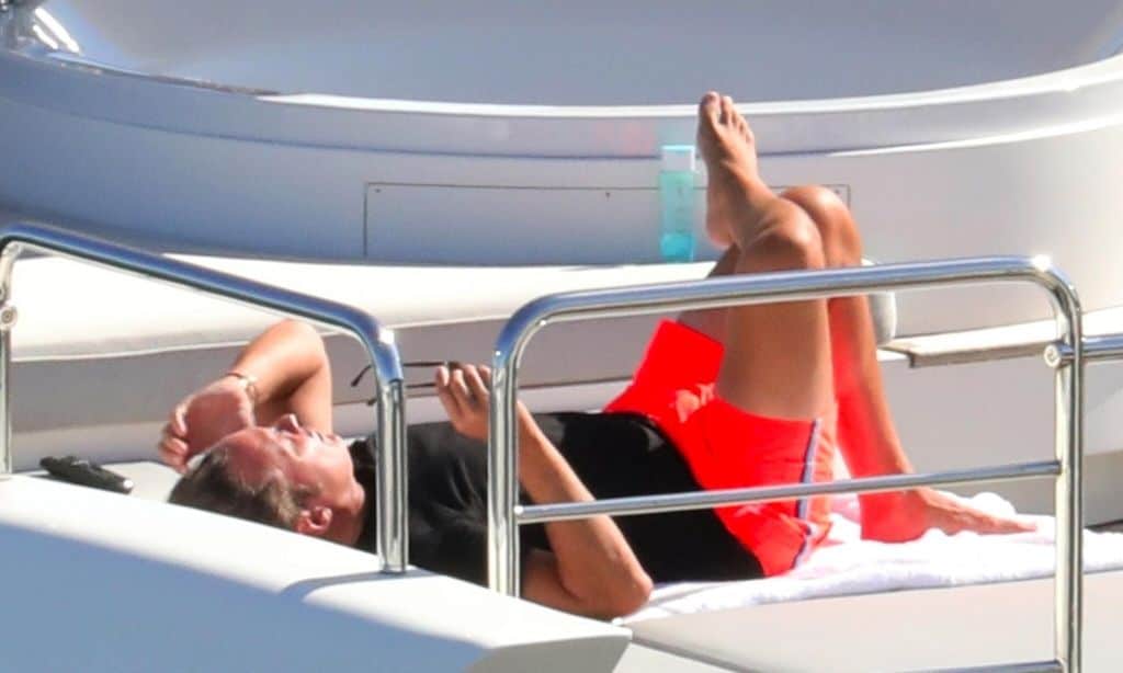 Luis Miguel en su yate