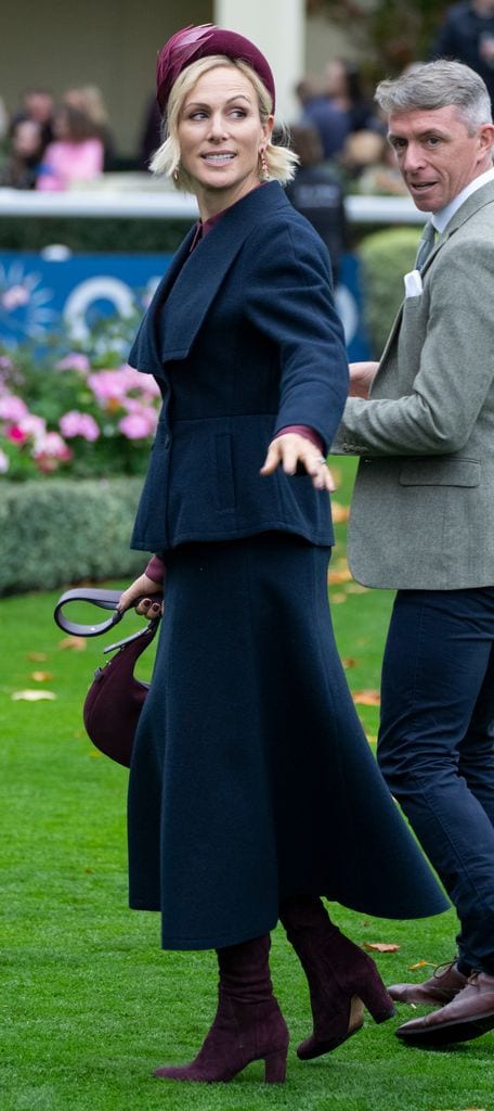 Zara Tindall asiste al Ascot Champions Day, 2025. 
