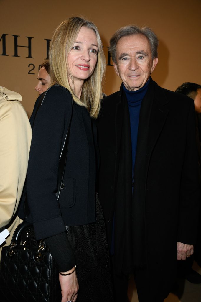 Delphine Arnault y Bernard Arnault en la premiación del 2024
